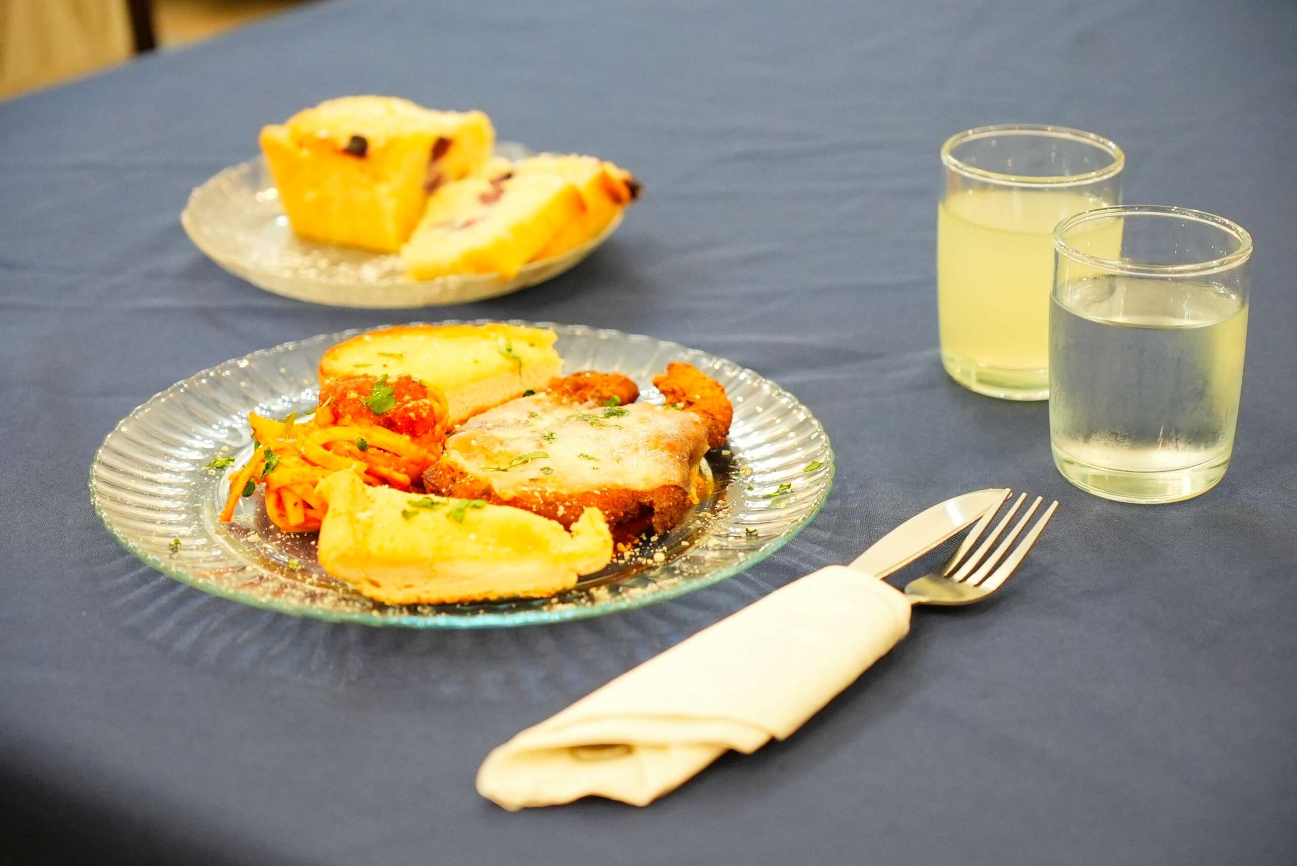 Chicken Parmesan with pasta, Texas toast and lemon-berry cake.